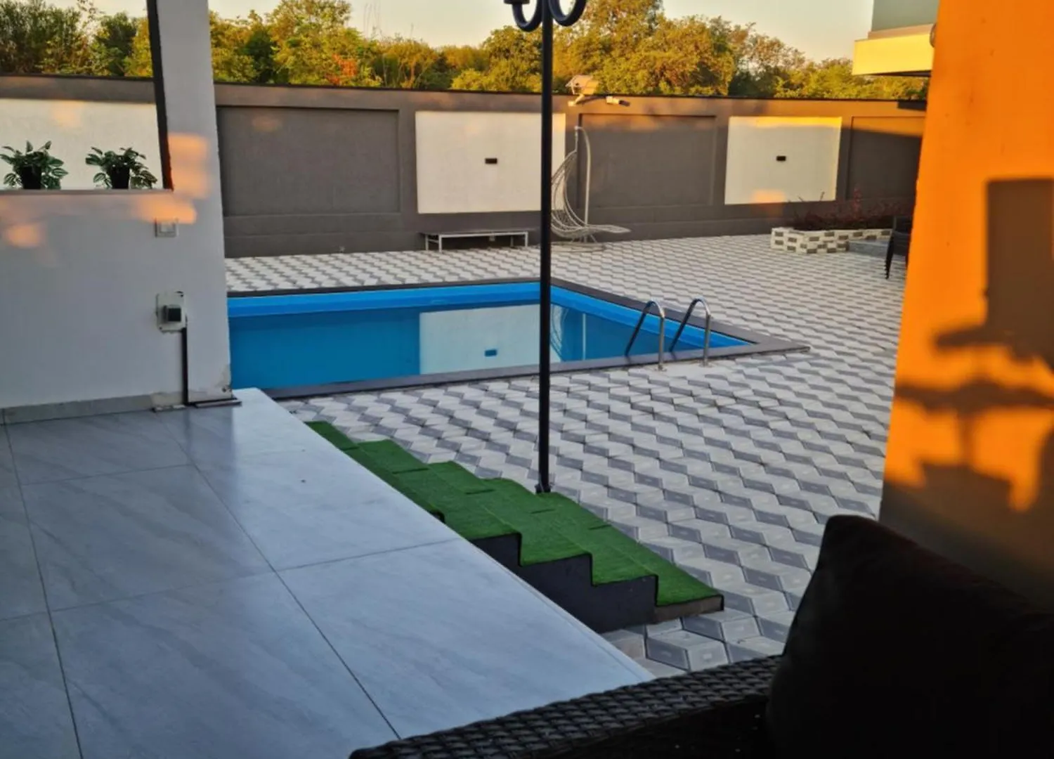 Grey House Villa Bucharest
