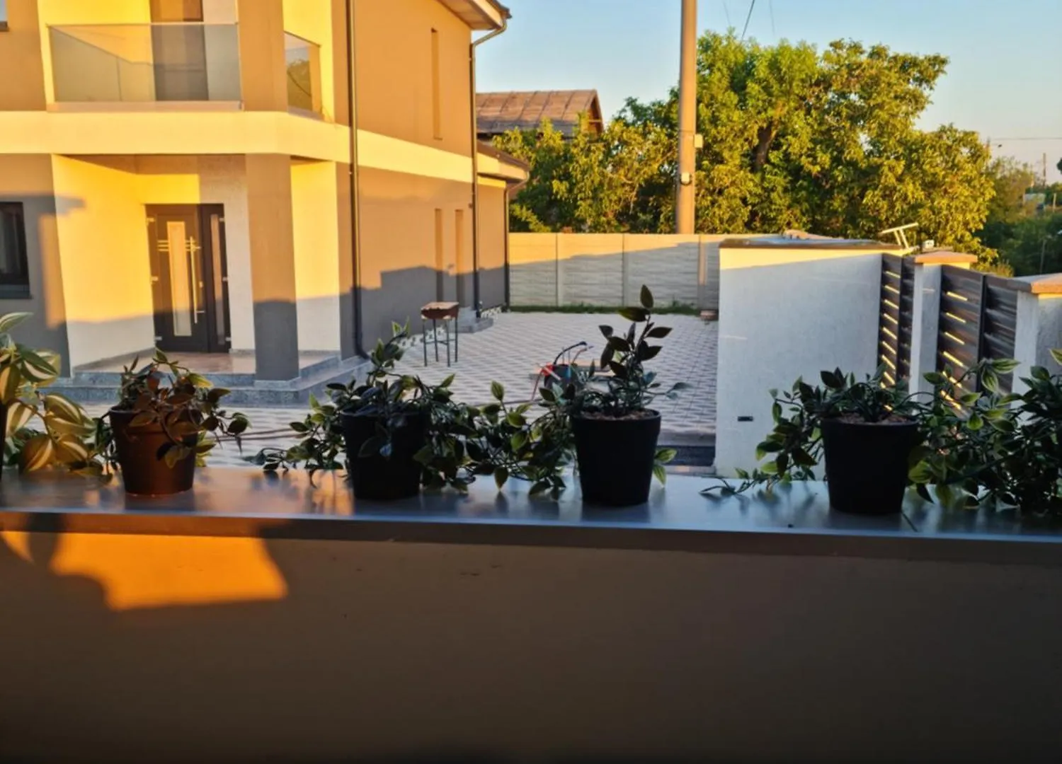 Grey House Villa Bucharest