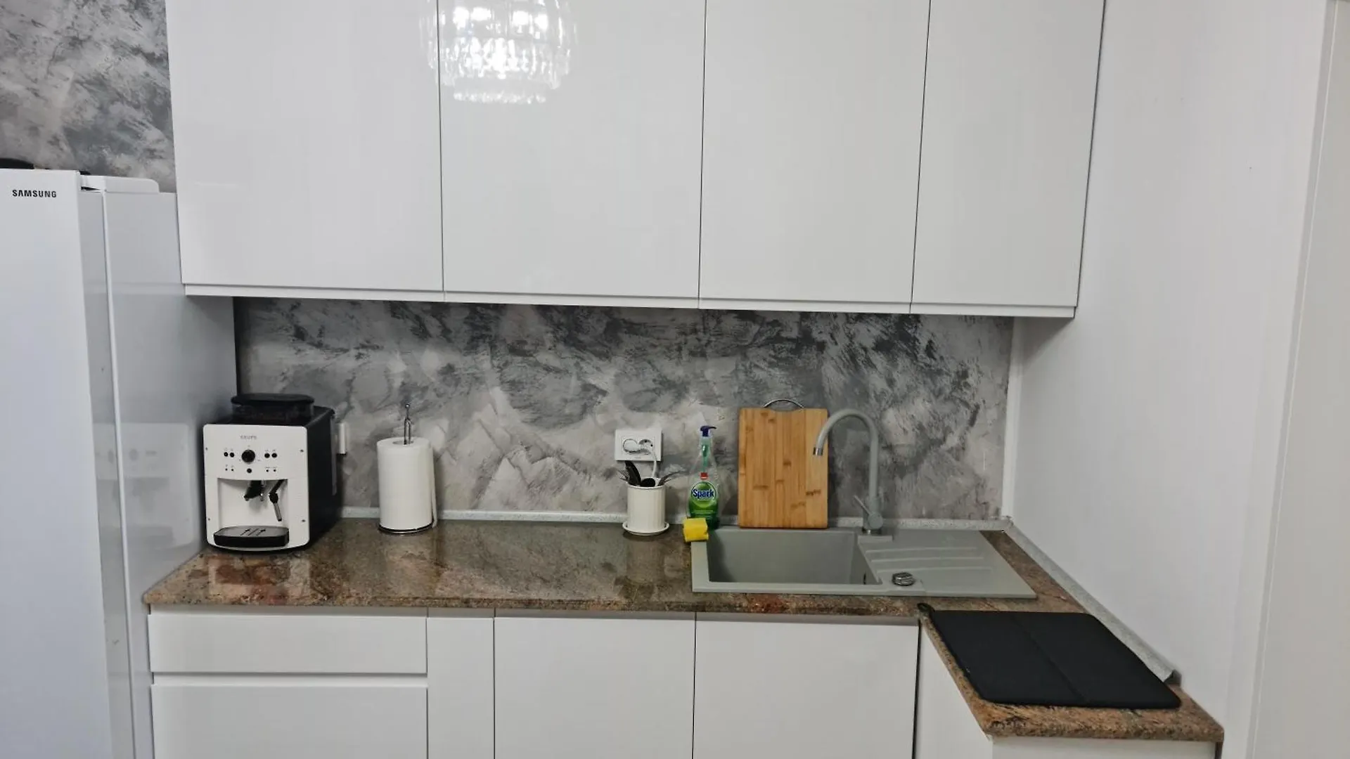 Grey House Villa Bucureşti