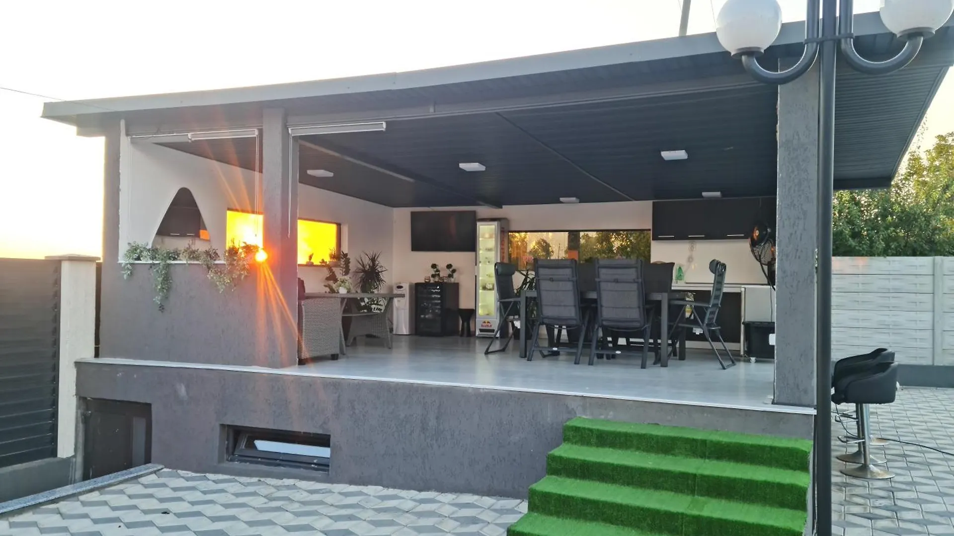 Grey House Villa Bucureşti România
