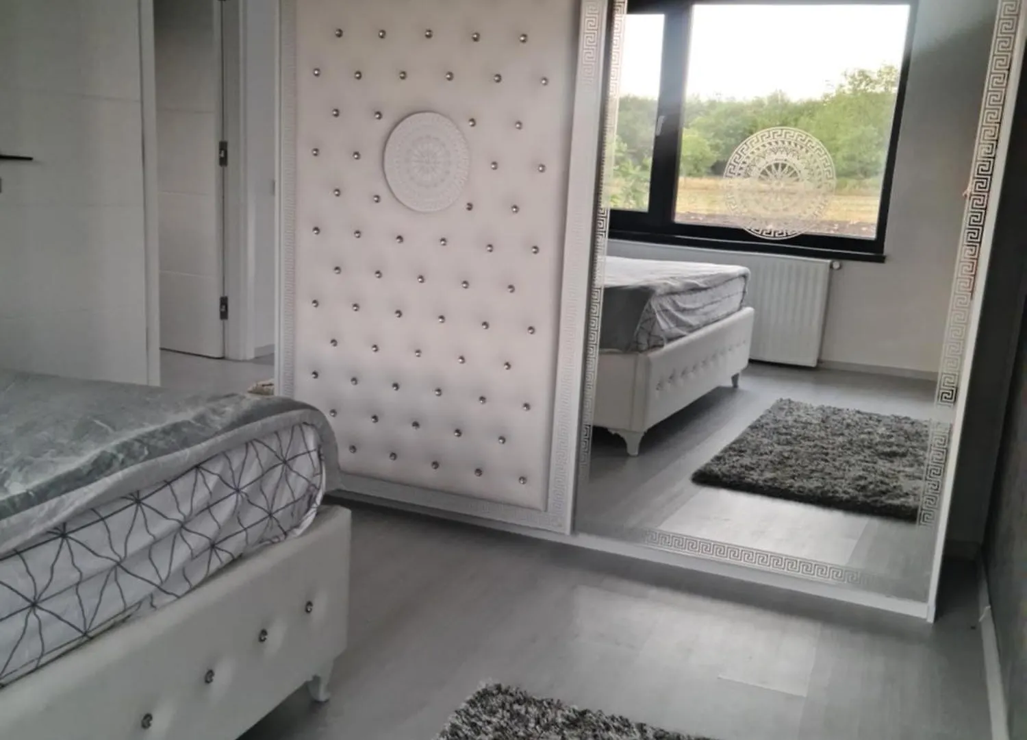 Grey House Villa Bucharest