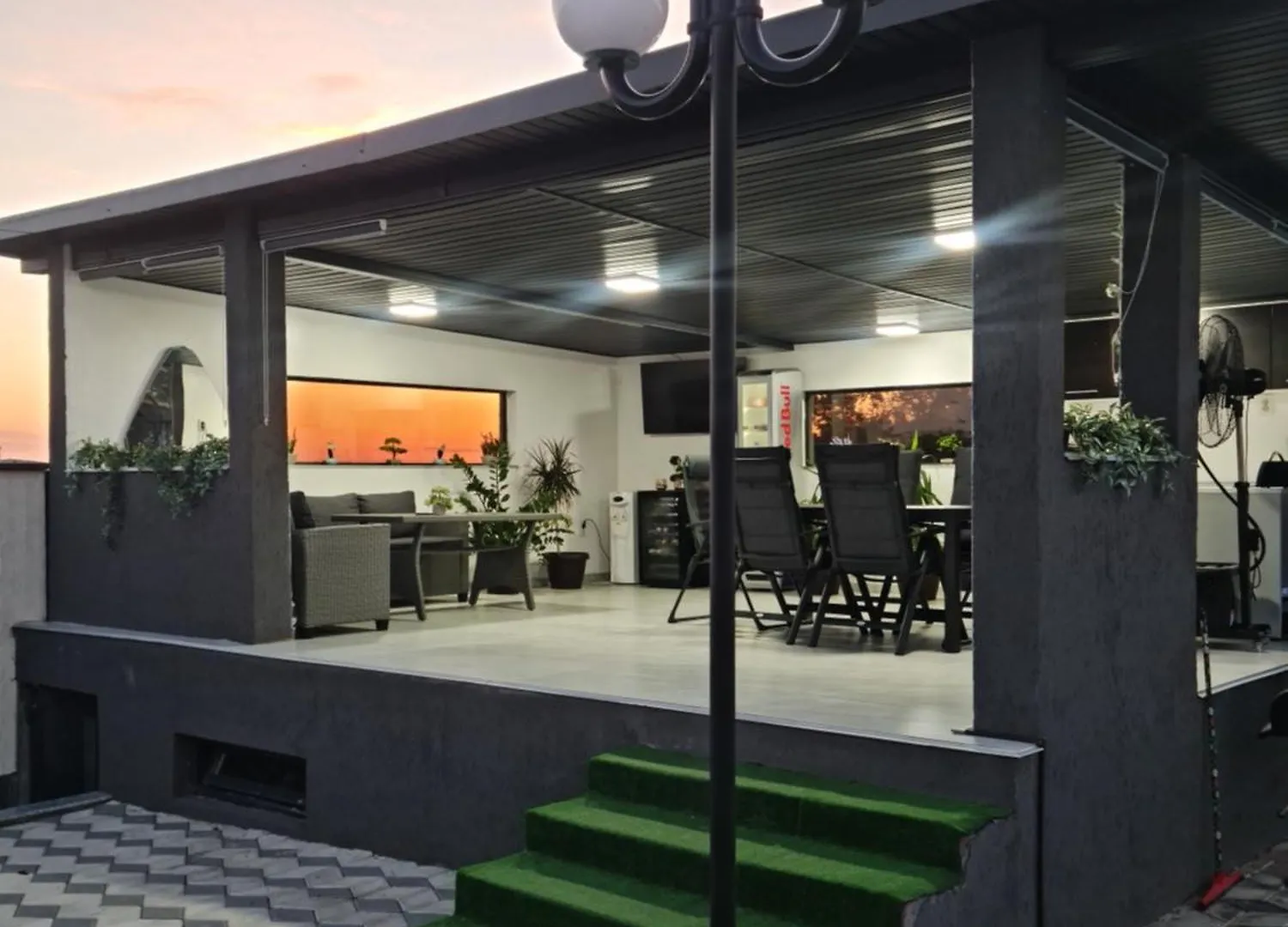 Grey House Villa Bucharest