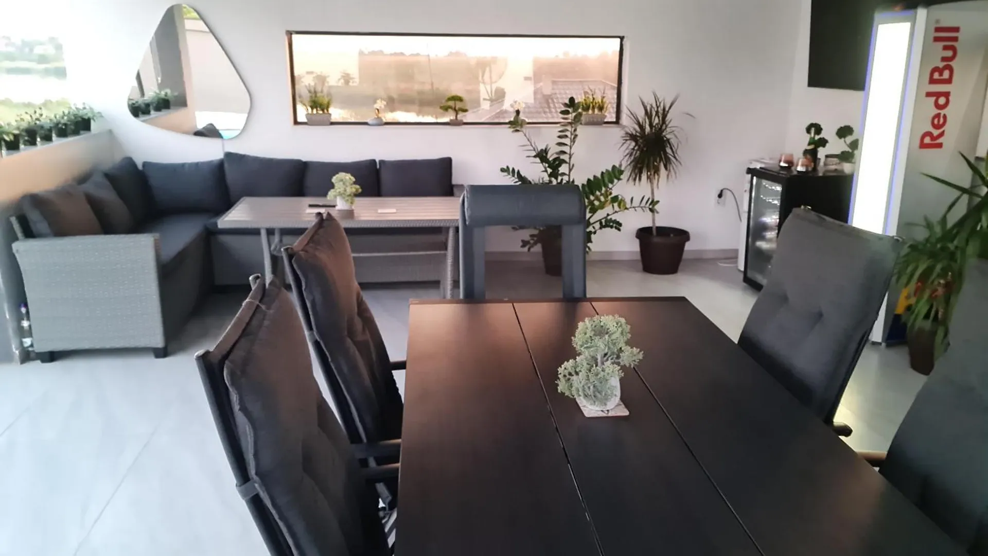 Grey House Villa Bucureşti