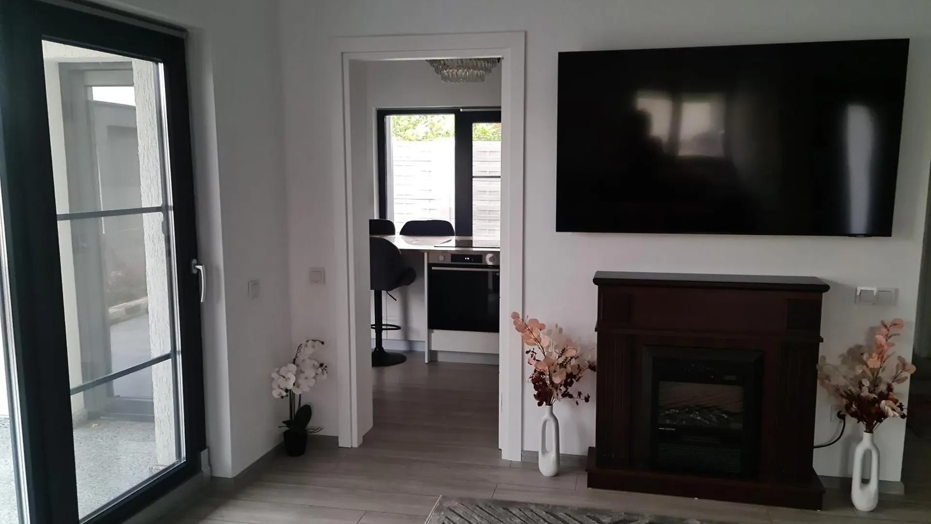 Grey House Villa Bucharest