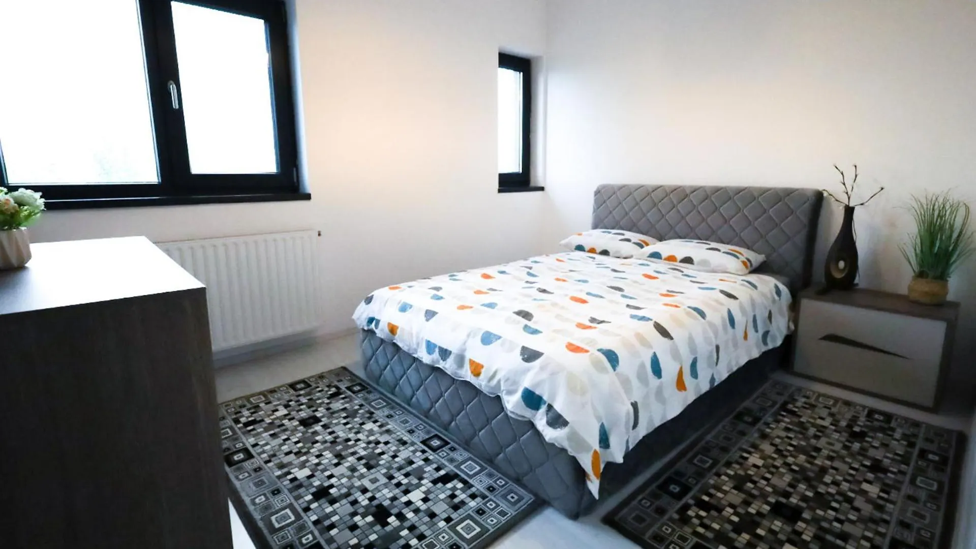 Grey House Villa Bucharest